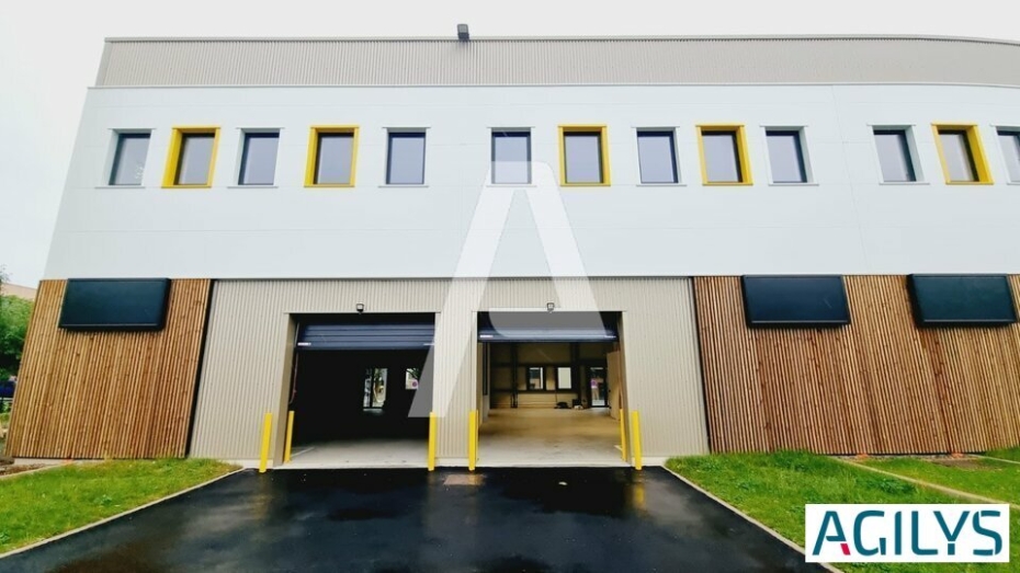 Activités / entrepôts à louer – FRESNES (94260) – 1