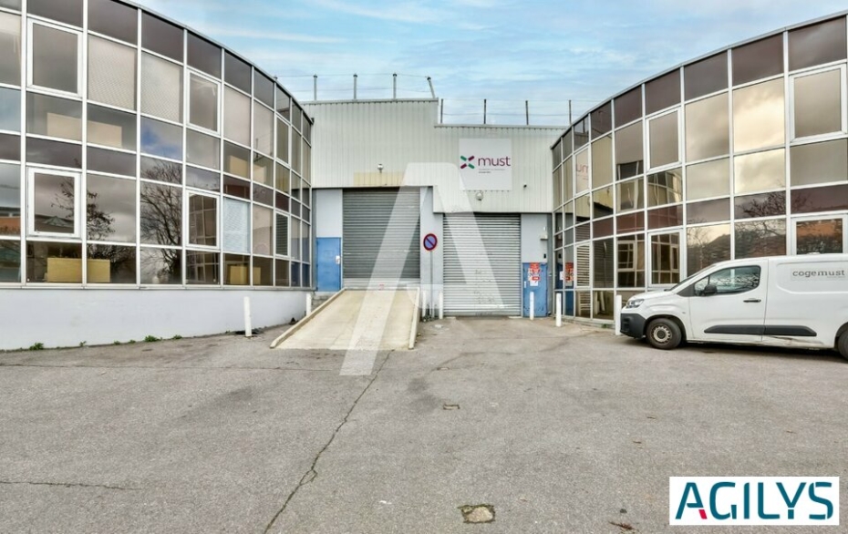 Activités / entrepôts à louer – FONTENAY SOUS BOIS (94120) – 1