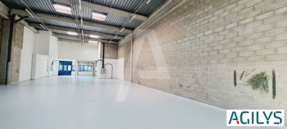 Activités / entrepôts à louer - FRESNES – Photo 1