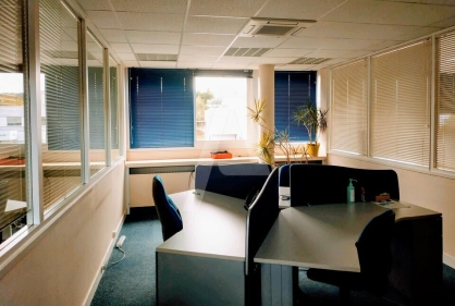 Bureaux à louer - IGNY – Photo 1