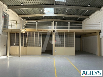 Activités / entrepôts à louer - MASSY – Photo 1