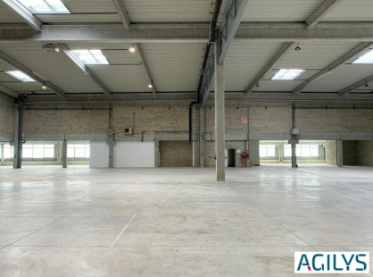 Activités / entrepôts à louer - LIEUSAINT – Photo 1