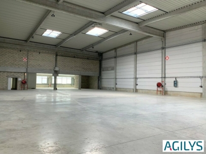 Activités / entrepôts à louer - LIEUSAINT – Photo 1