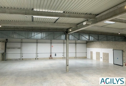 Activités / entrepôts à louer - LIEUSAINT – Photo 1