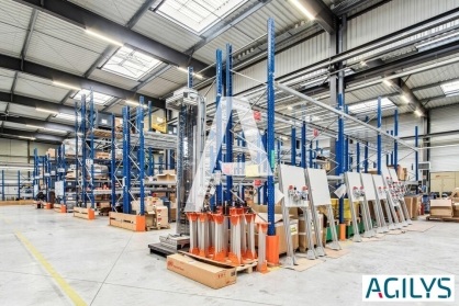 Activités / entrepôts à louer - BAILLY ROMAINVILLIERS – Photo 1