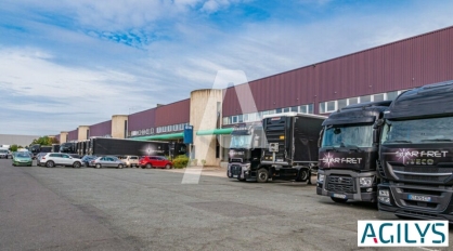 Activités / entrepôts à louer - COMBS-LA-VILLE – Photo 1