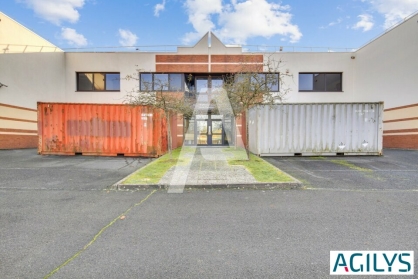 Activités / entrepôts à louer - CHAMPS-SUR-MARNE – Photo 1