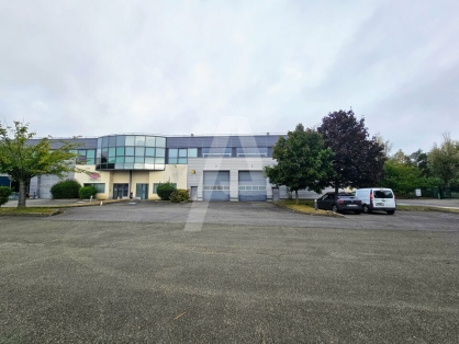 Activités / entrepôts à louer - MAGNY-LES-HAMEAUX – Photo 1