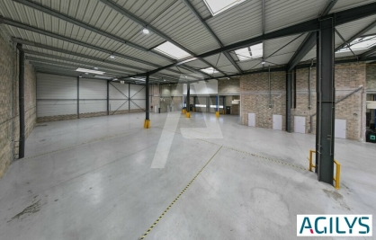 Activités / entrepôts à louer - MAGNY-LES-HAMEAUX – Photo 1