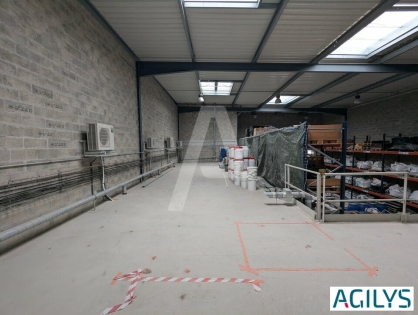 Activités / entrepôts à louer - MAGNY-LES-HAMEAUX – Photo 1