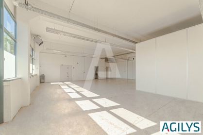 Activités / entrepôts à louer - SACLAY – Photo 1