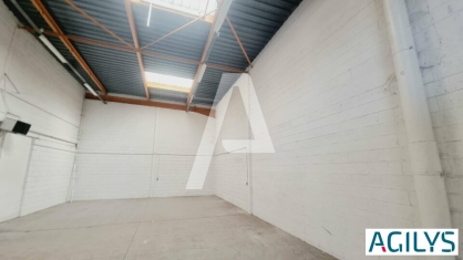 Activités / entrepôts à louer - WISSOUS – Photo 1