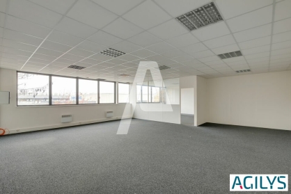 Activités / entrepôts à louer - LISSES – Photo 1