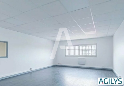 Activités / entrepôts à louer - LISSES – Photo 1