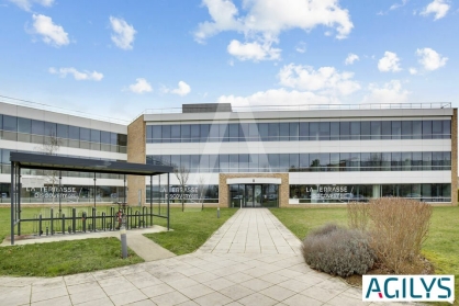 Photo 1 – Location BUREAUX à SACLAY (91400)