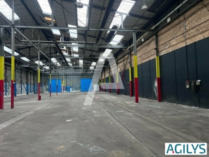 Activités / entrepôts à louer - CORBEIL-ESSONNES – Photo 1