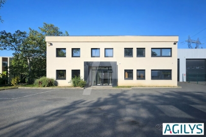 Activités / entrepôts à vendre - LISSES – Photo 1