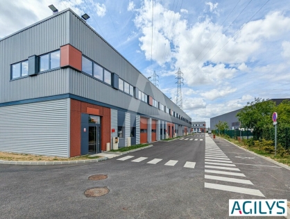 Activités / entrepôts à louer - CORBEIL ESSONNES – Photo 1