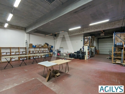Activités / entrepôts à louer - VERRIERES LE BUISSON – Photo 1