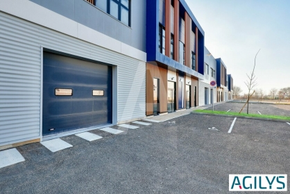 Activités / entrepôts à louer - SAINT MICHEL SUR ORGE – Photo 1