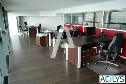 Bureaux à louer - IVRY-SUR-SEINE – Photo 1