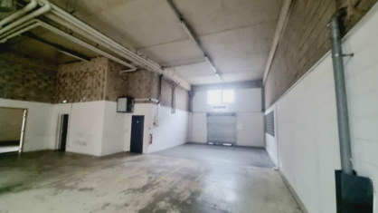 Activités / entrepôts à louer - IVRY SUR SEINE – Photo 1