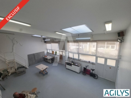 Activités / entrepôts à vendre - PARIS – Photo 1