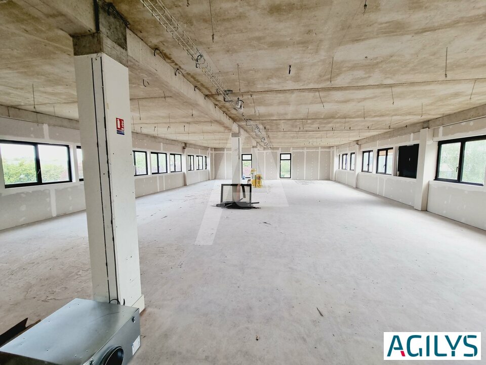 Activités / entrepôts à louer - LES-ULIS – Photo 1
