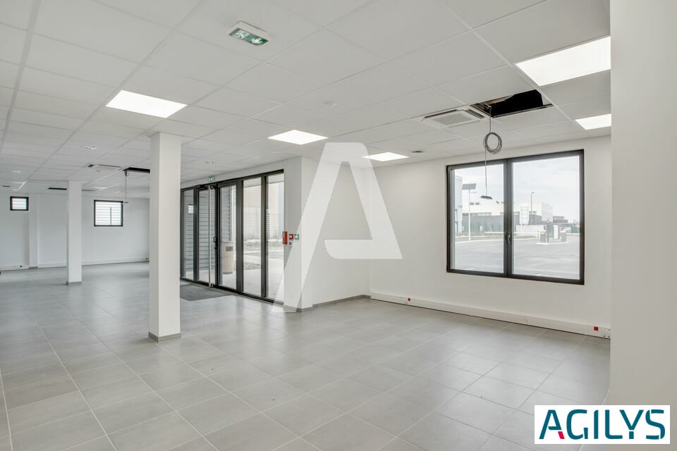 Activités / entrepôts à louer - COLLEGIEN – Photo 1